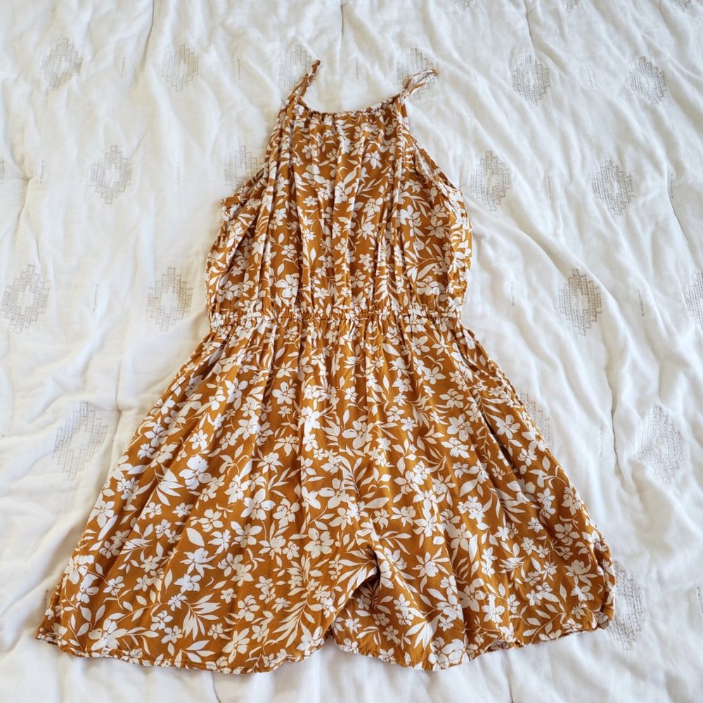 Old Navy Floral Romper Size L - Picture 2 of 6